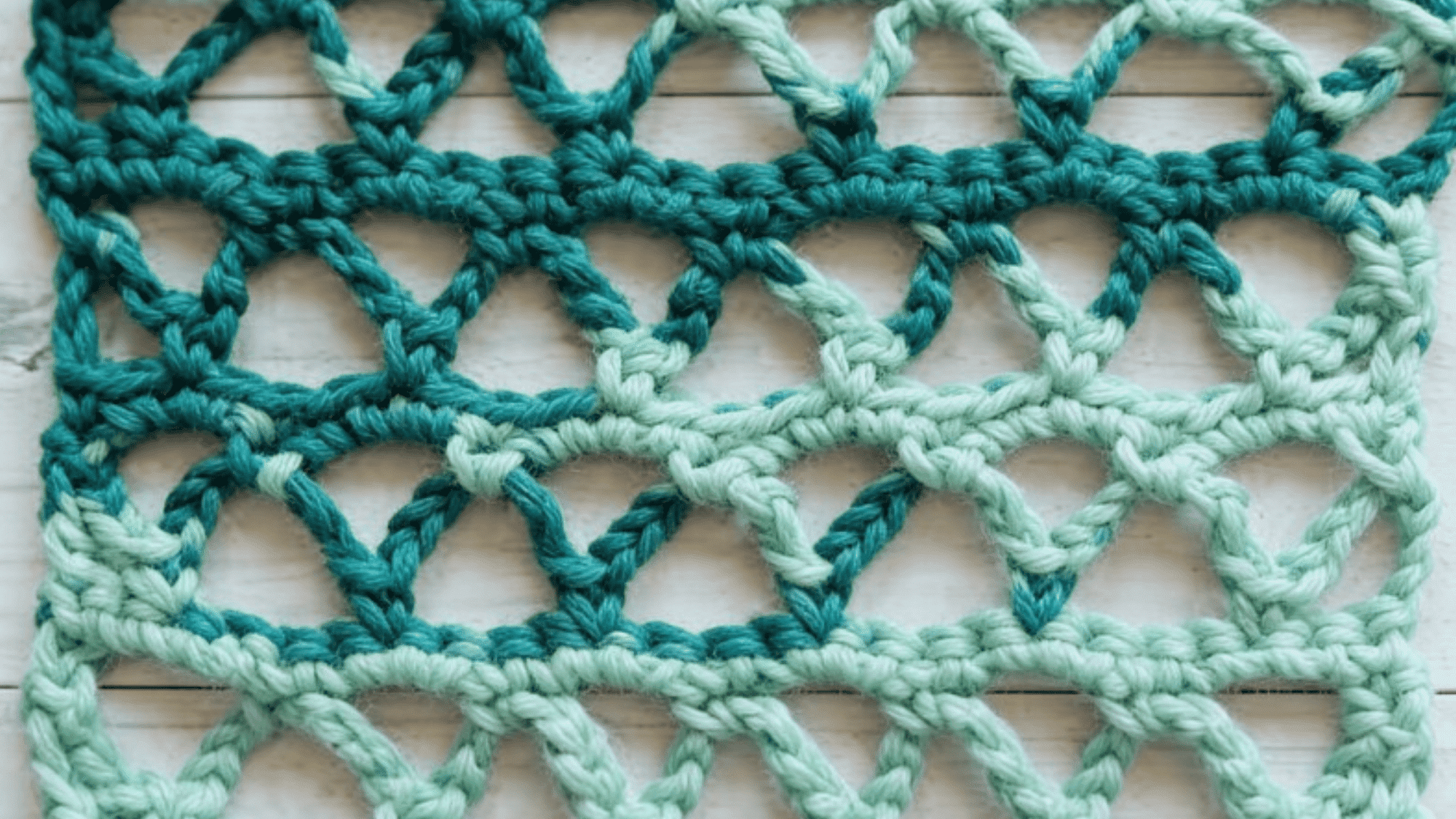 crochet lattice stitch Border
